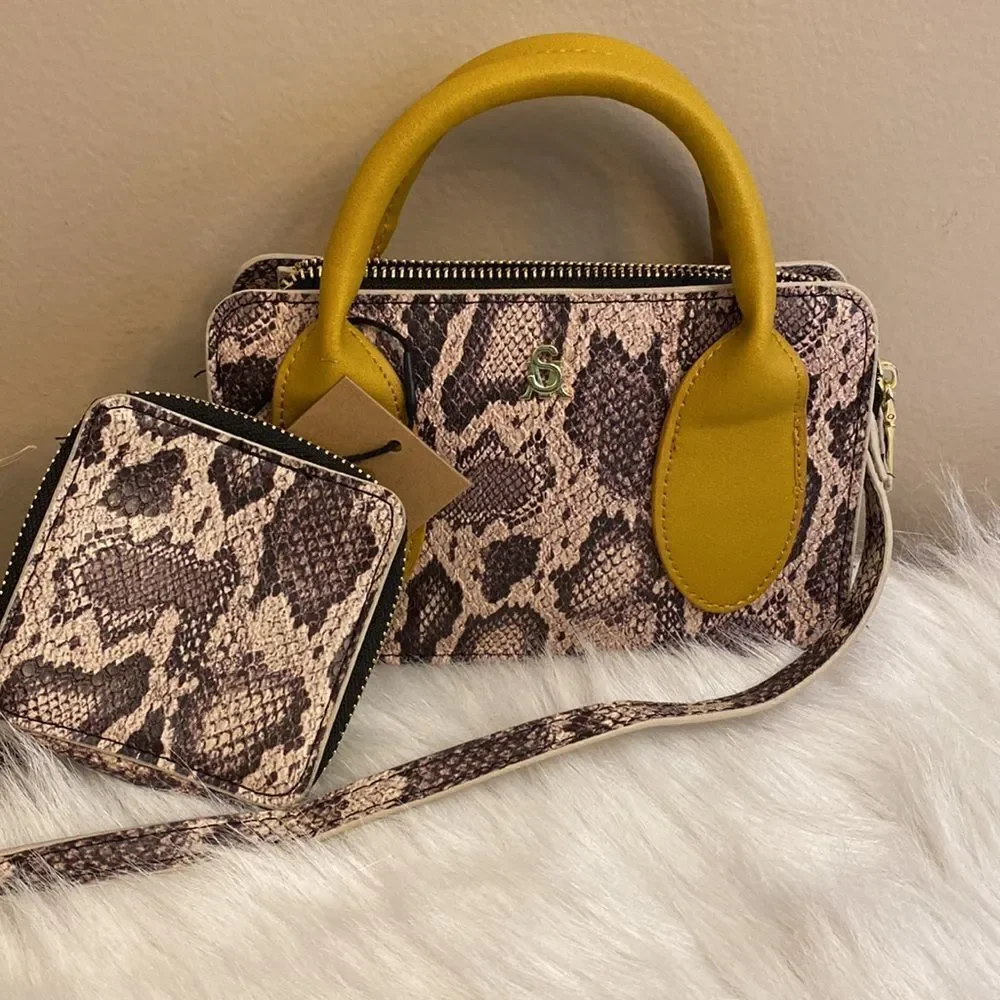 NWT Steve Madden (Bhenrik) Snake Print Faux Leather Crossbody Bag